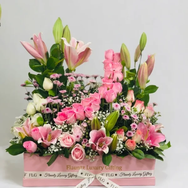 Pink theme Flowers' in Box